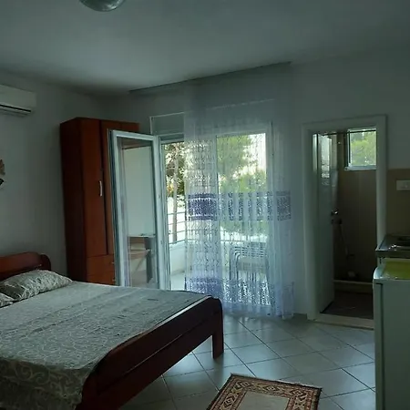 Apartmani Sunce Бар Экстерьер фото