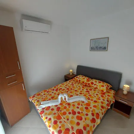 Apartmani Sunce Бар Экстерьер фото