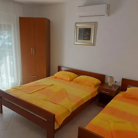 Apartmani Sunce Бар Экстерьер фото