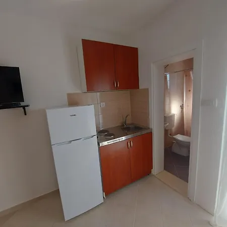 Apartmani Sunce Бар Экстерьер фото